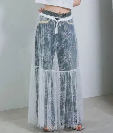 VIORETTA 스캘럽 레이스 캉캉 스커트