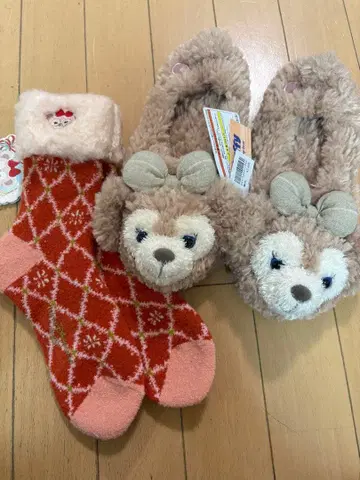 새상품 디즈니씨 셰리메이 룸슈즈 삭스 더피