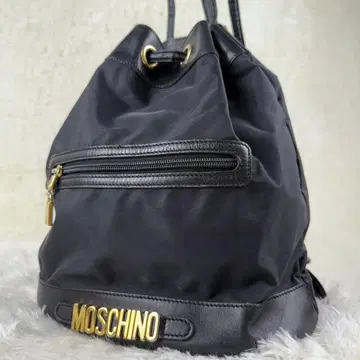 새상품급 MOSCHINO 모스키노 복조리 백 메탈 로고 블랙 가죽