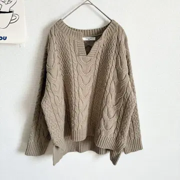 사만다 모스모스 블루 케이블 니트 스웨터 긴팔 V넥 캐주얼