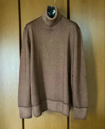 돌모어 [ 터틀넥 ] 마로네 52 새상품급