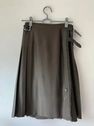 오닐 무릎 기장 카키 랩 스커트 카키 GB 8