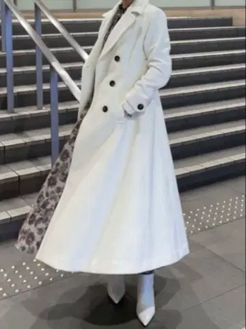 rienda 신데렐라 라인 롱 코트 M 사이즈