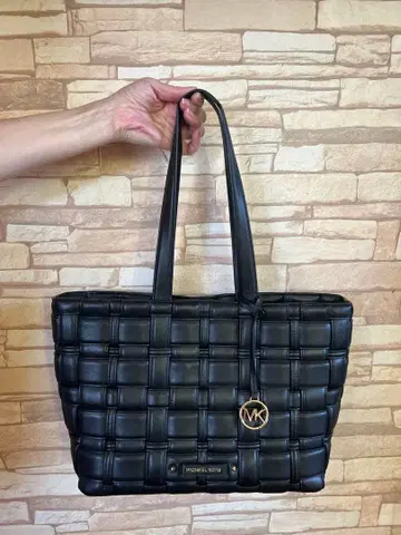 Michael Kors 마이클코어스 블랙 토트백
