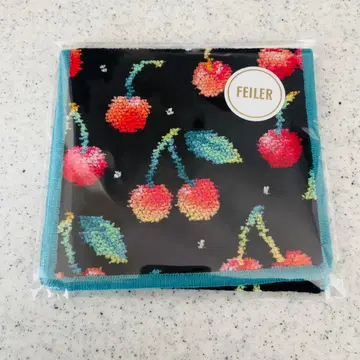 러브리 바이 페이러 체리 도트 손수건 파우치