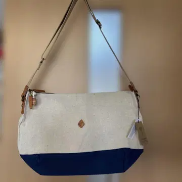 새상품 미사용 클레도란 캔버스 숄더백