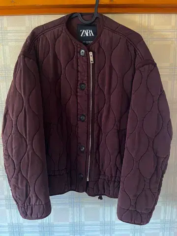 ZARA 퀼팅 자켓 사이즈 XS