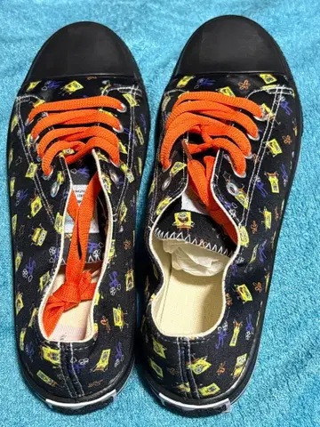 스펀지밥 스니커즈 캔버스