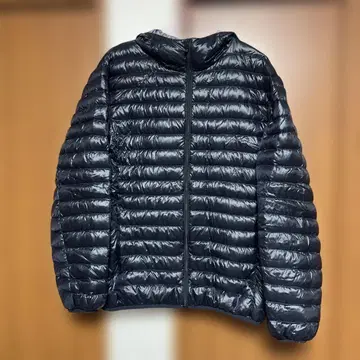 UNIQLO 울트라 라이트 다운 여성용 후드 부착