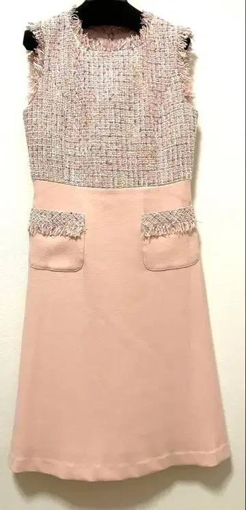 프리마 셰레르 슬리브리스 트위드 무릎 기장 원피스