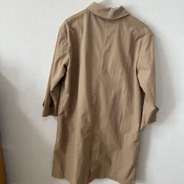 저널 스탠다드 리룸 폴리에스테르 트윌 스텐카라 코트 파우치 포함