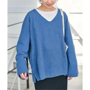 Spick & Span 스픽 앤 스팬 V넥 루즈 니트 블루