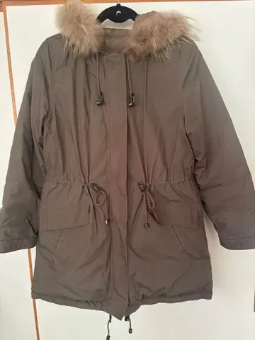 ELLE 후드 부착 다운 자켓 사이즈 40 카키, 모카 & 그레이