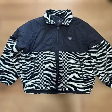 [ 호주 구매 ] 립 컬 제브라 패턴 플리스 자켓 빌라봉