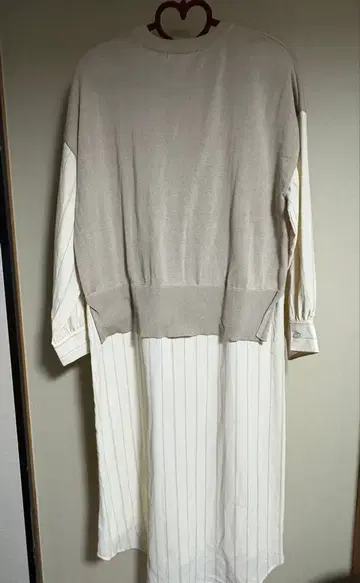 베이지 화이트 스트라이프 셔츠 원피스