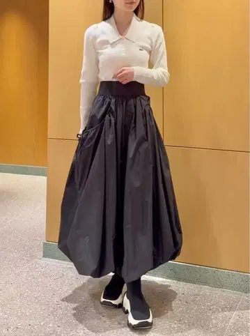 스나이델 허리밴딩 벌룬 스커트 BLK 1 사이즈