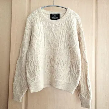 NECESSARY 케이블 니트 손뜨개질 아이보리