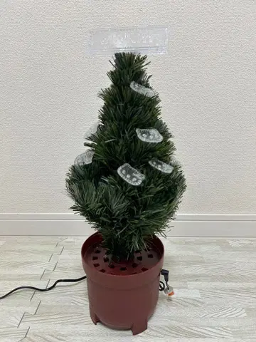 일루미네이션 헬로키티 크리스마스 트리