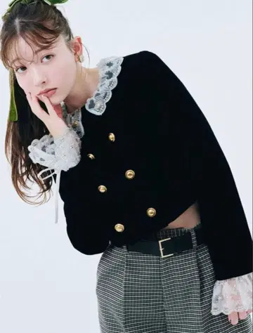 스캘럽 비쥬 어태치드 자켓