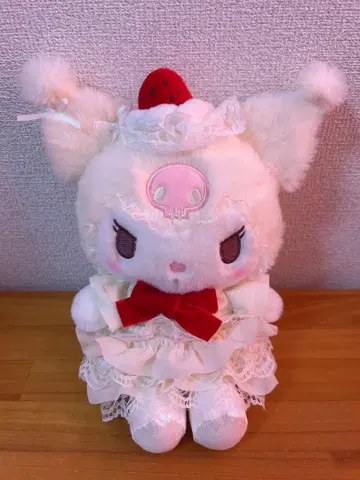 산리오 숏 케이크 시리즈 쿠로미 봉제 인형