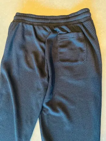 [ 11/29.30 한정판 ] [ 새상품급 ] PUMA 7부 팬츠 네이비