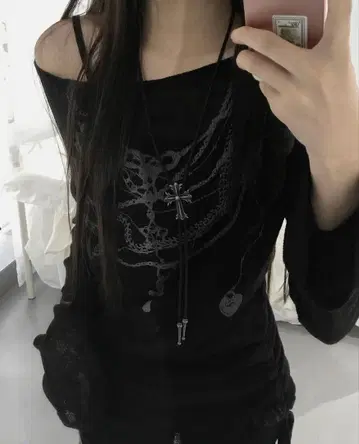 Kakiss 크로스 모티브 목걸이