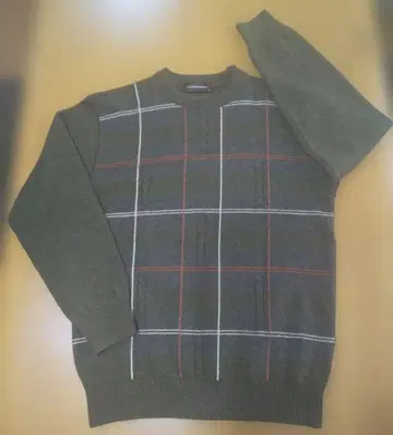 LINDENBERGH 올리브 그린 체크 무늬 니트 M 스웨터