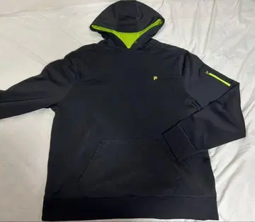 FILA 블랙/라임 후드 부착 후드티