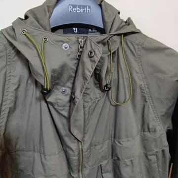 유니클로 +J 모즈 코트 올리브색 XL 사이즈