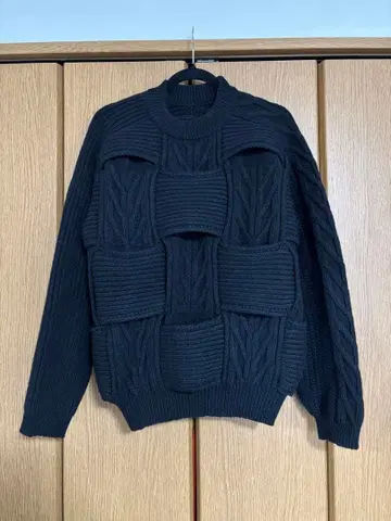 YOKE 크루넥 스웨터 블랙