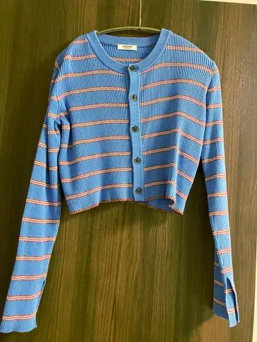 MACPHEE 파랑 스트라이프 크롭 가디건