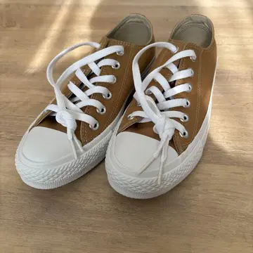 CONVERSE NEXSTAR 브라운 스니커즈