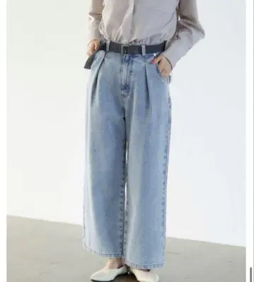 [ STRATA ] 에스트라 벨트 포함 턱 와이드 팬츠 XS