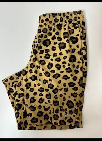 와일드 띵스 레오파드 무늬 숏팬츠