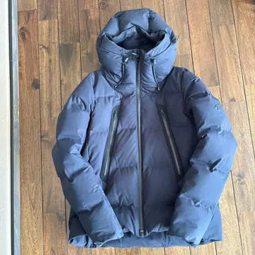 데상트 올테라인 OVERSIZED 마운테니아 미즈사와 다운