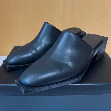 HARE 엣지 밑창 뮬