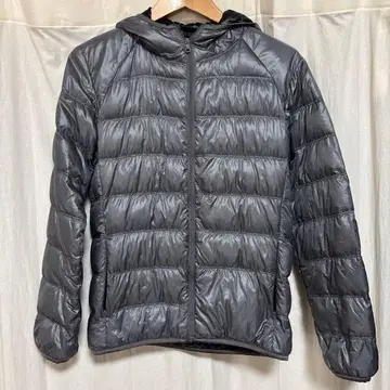 [ 레어 ] 유니클로 울트라 라이트 다운 후드 부착