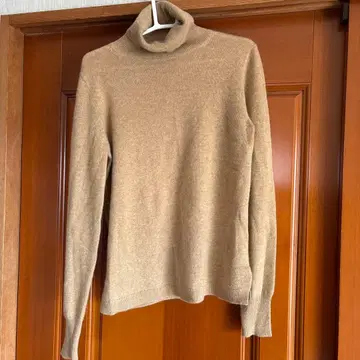 *J.Crew 캐시미어 베이지 터틀넥 스웨터 S 사이즈*