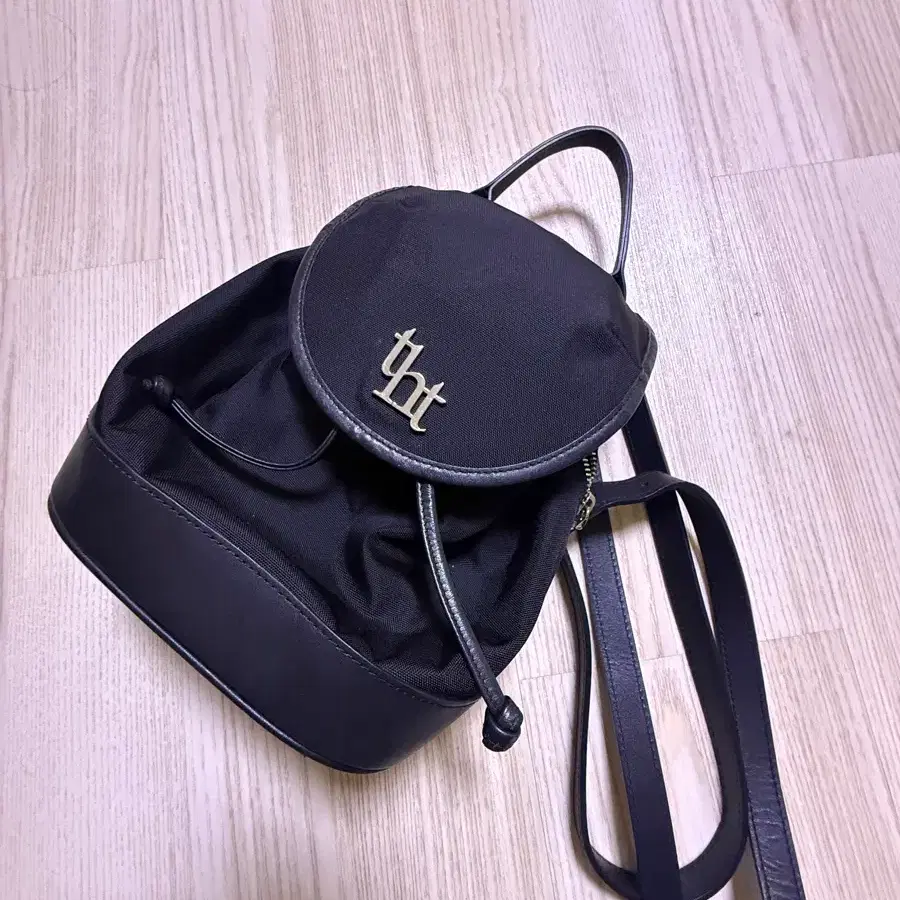 THREETIMES | 쓰리타임즈 Three Times Acorn Pocket Backpack on