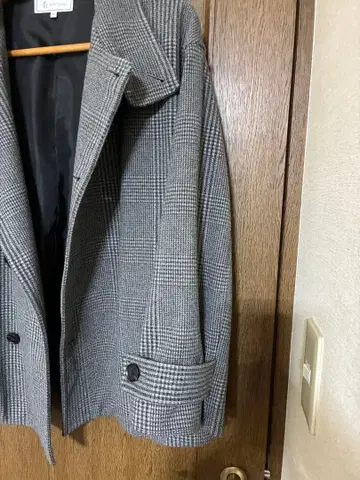 체크 무늬 오버 사이즈 하프 코트