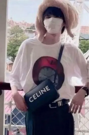 SHAREEF APPLE S/S 빅 티