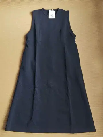 Sarahwear 네이비 슬리브리스 원피스