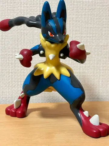 포켓몬 메가진화 루카리오 피규어