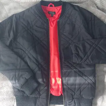 새상품급 TOPSHOP 라이트 퀼팅 자켓 여성용 S 사이즈