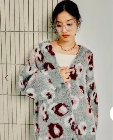 렙심 5게이지 플라워 무늬 V넥 가디건