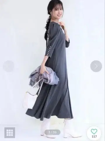 컷 플레어 원피스