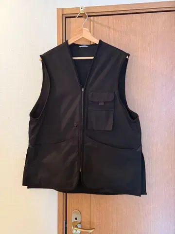 KENNETH FIELD Guide Vest
