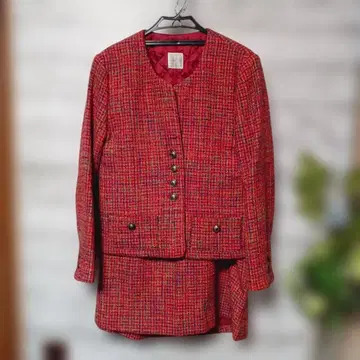 KANeko ISAO 스커트 셋업 레드 계열