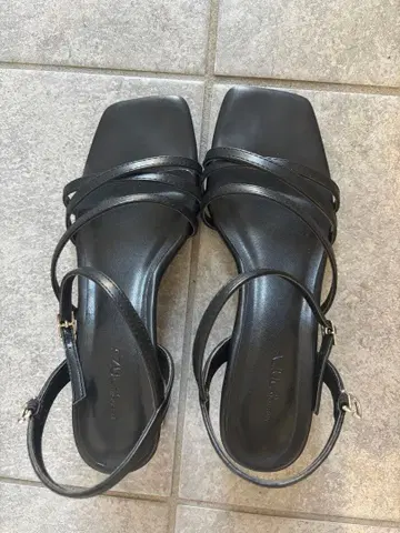 AZUL BY MOUSSY 아즐 바이 마우지