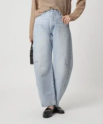 Levi's(R) 신치 배럴 데님 팬츠 26